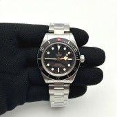 ZF공장 튜더 블랙베이58 스틸 블랙베젤 블랙다이얼 브레이슬릿 HERITAGE BLACK BAY SHIELD 39MM SS  BLACK BEZEL ON SS BRACELET A2824