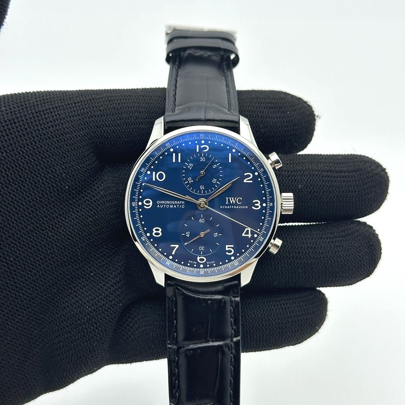YL공장 IWC 포르투기저 크로노그래프 150Years 에디션 스틸 블루다이얼 가죽스트랩 Portugieser Chronograph Edition “150 Years” IW371601 Blue Dial on Black Leather Strap A7750 (Slim Movement)